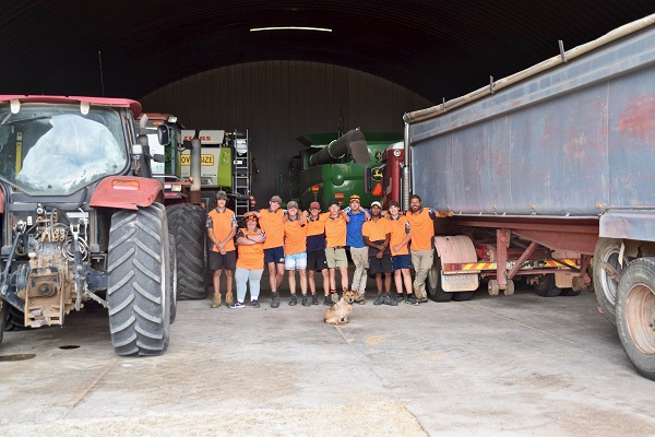 Helping at-risk youth reconnect with community